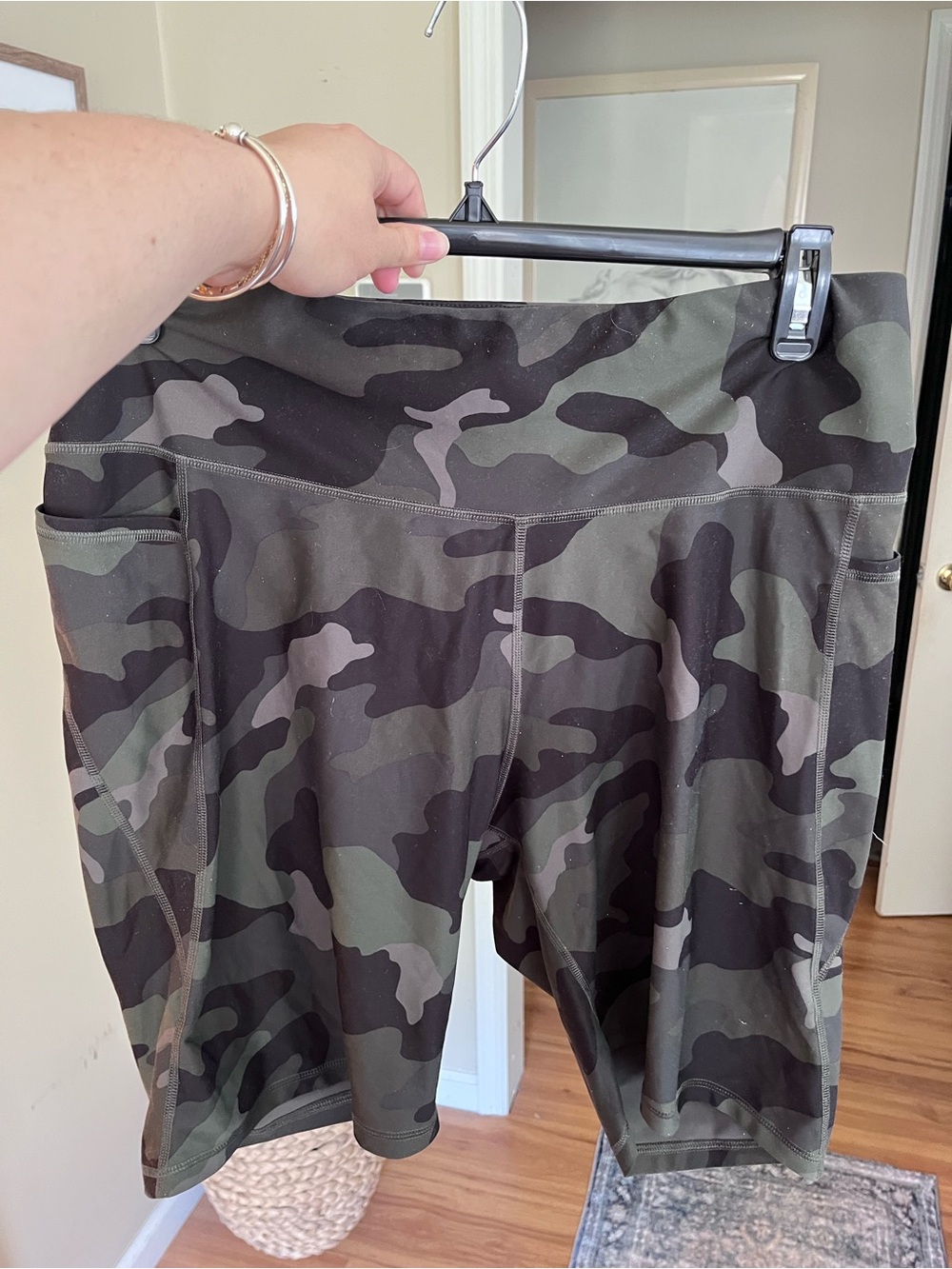 Old Navy Camo High-Rise Bike Shorts - Olive & Black - Picture 1 of 4